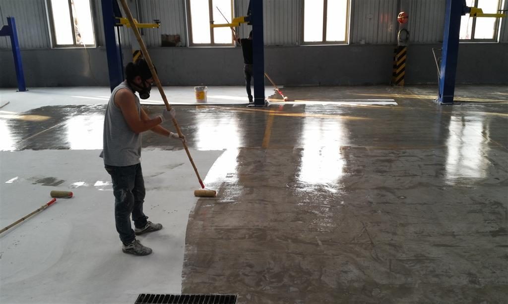 Quy trình thi công vệ sinh sơn lót cho sàn xưởng